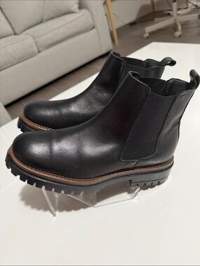 Enzo Tesoti black leather lug sole ankle boots made in Spain Sz 8
